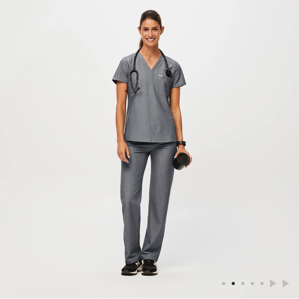 Figs graphite scrub set